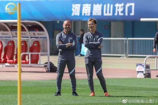 影片顾问、中国核潜艇老艇长杨刚也为我们揭秘真实的潜艇作战经历。