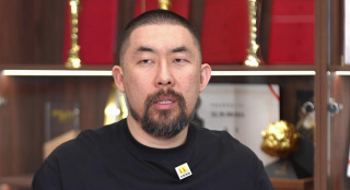 科林·费斯《特勤局》曝剧照 特工改造计划来袭 2014-05-21 由众多英国老戏骨出演的影片《特勤局》日前公布了数张剧照。